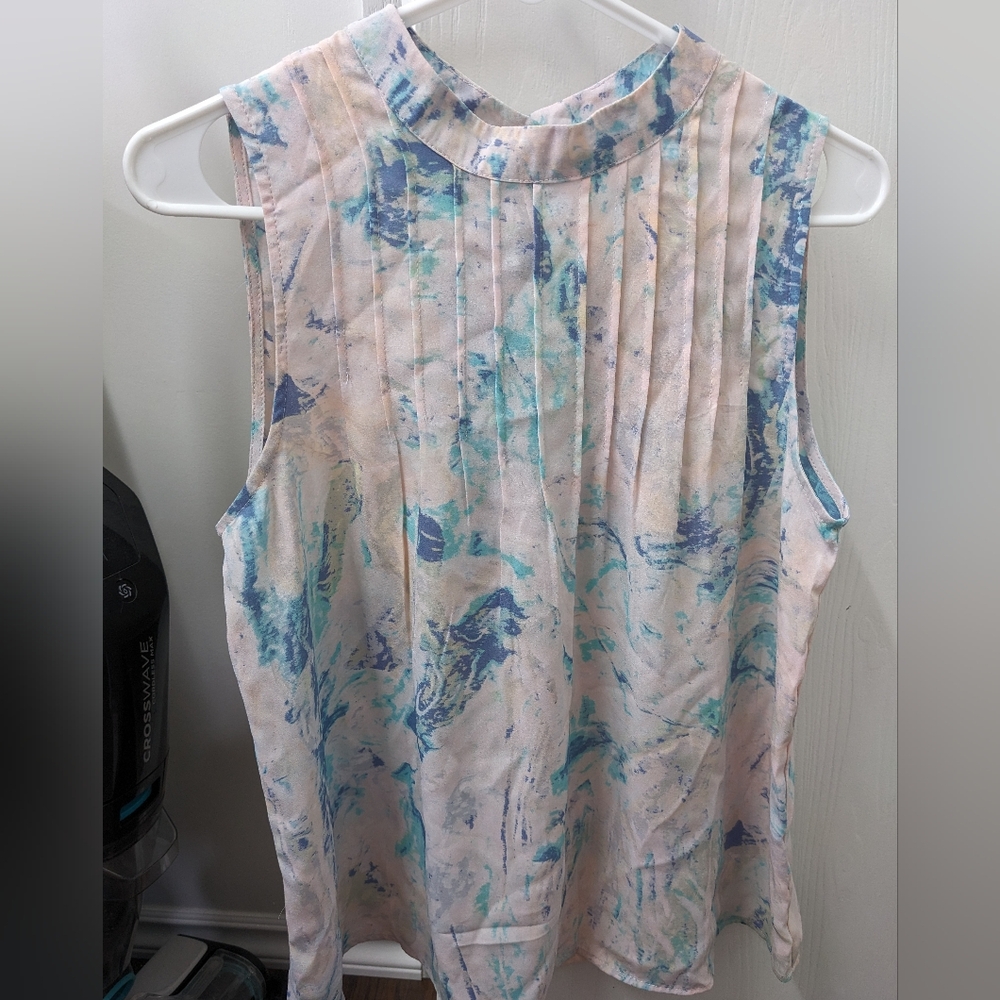 Sleeveless Marble Print Top
